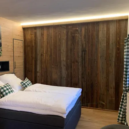 's Gasthaeusl * Kirchberg in Tirol